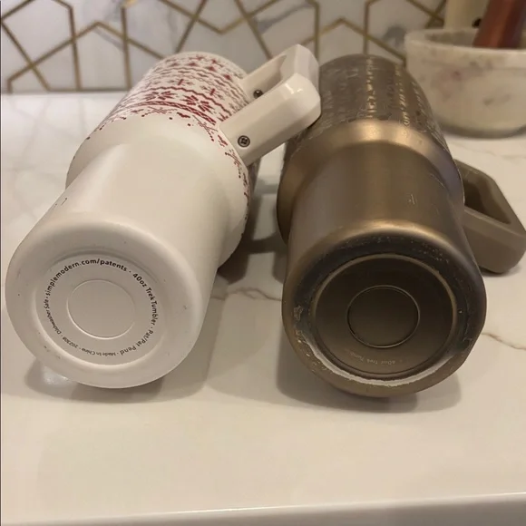 Set of Two Festive and Textured Tumblers Simple Modern like NEW - Picture 4 of 4